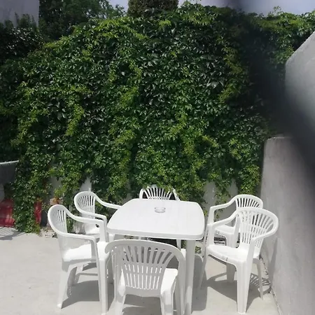 Yraida's House