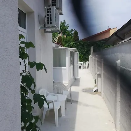 Yraida's House