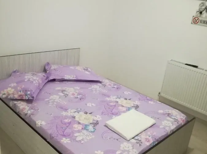 Yraida's House Pensiune